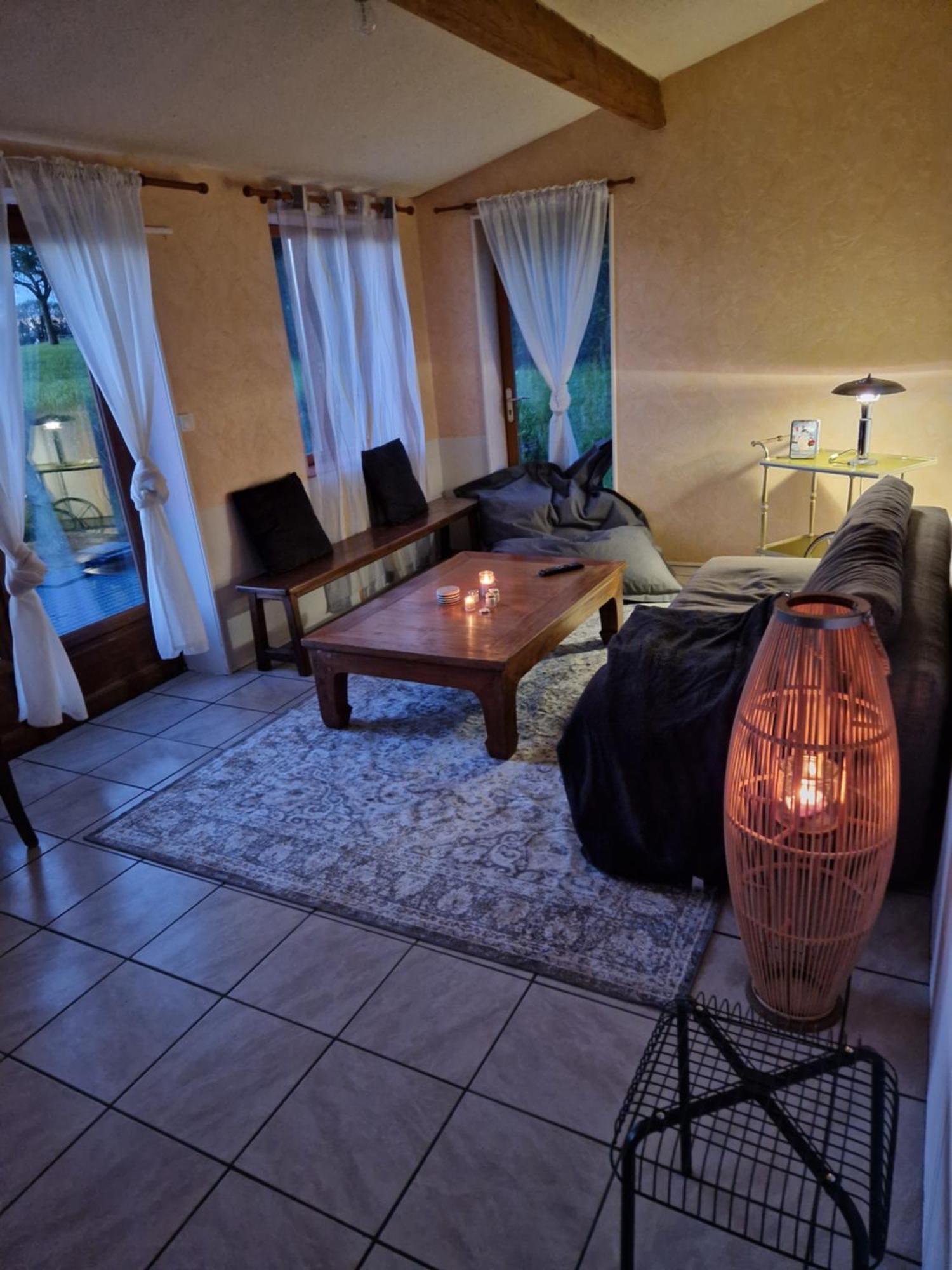 Maison Precey Extérieur photo